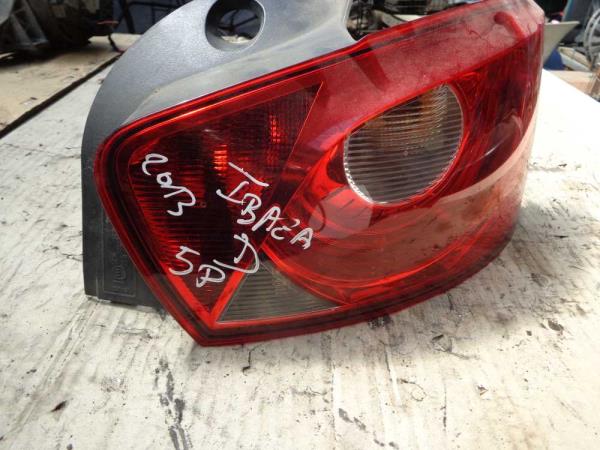 FEU ARRIERE DROIT SEAT - Vue 1